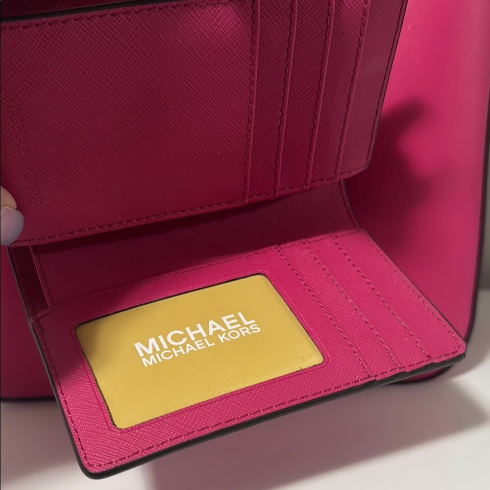 Michael Kors Pink Leather Shoulder Bag with Silver Hardware - Picture 2 of 4